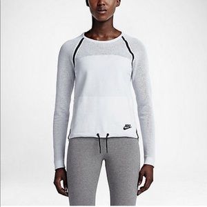 nike tech knit crew